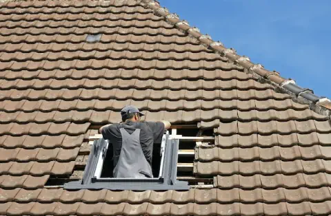 Pose de velux - Saint-Laurent-le-Minier
